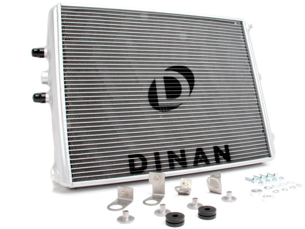Фронтальный высокопроизводительный теплообменник (радиатор) интеркулера (Air-to-Water) DINAN для BMW M3/M4/M2 Competition (F80/F82/F83/F87) L6-3.0L (S55)