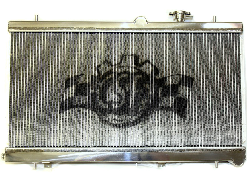 Алюминиевый радиатор со встроенным маслокулером CSF Racing для Subaru Impreza WRX/STi (2002-07)